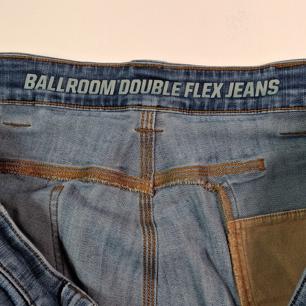 Duluth Trading Co Ballroom Double Flex Jeans Mens 44x32 Stretch Blue Denim - Picture 9 of 15